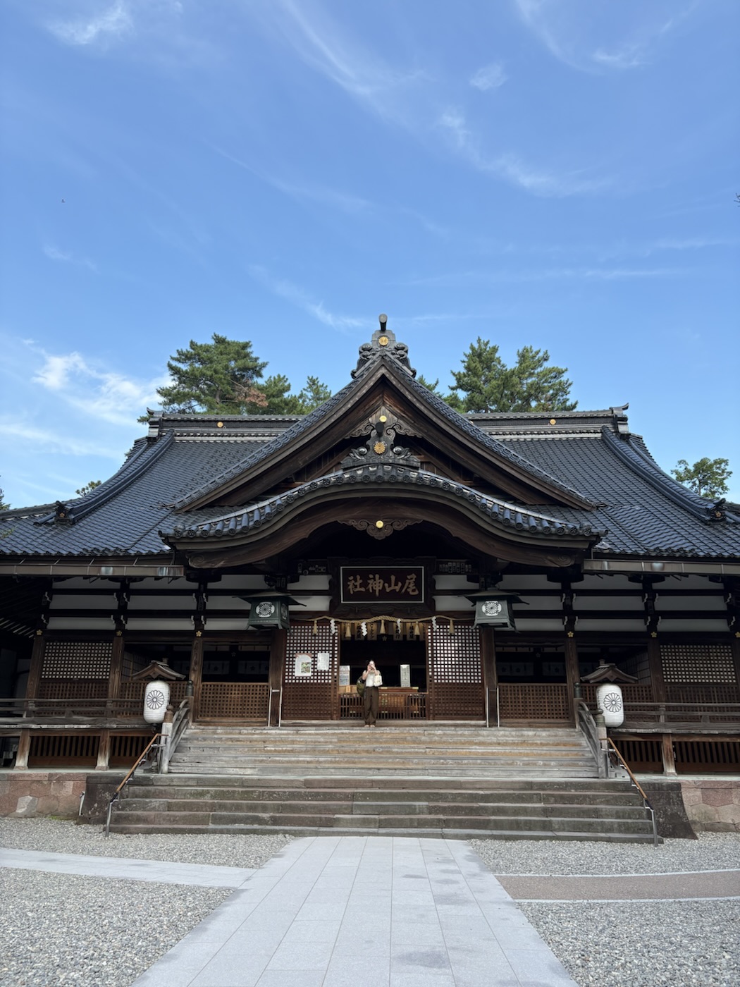 尾山神社拜殿